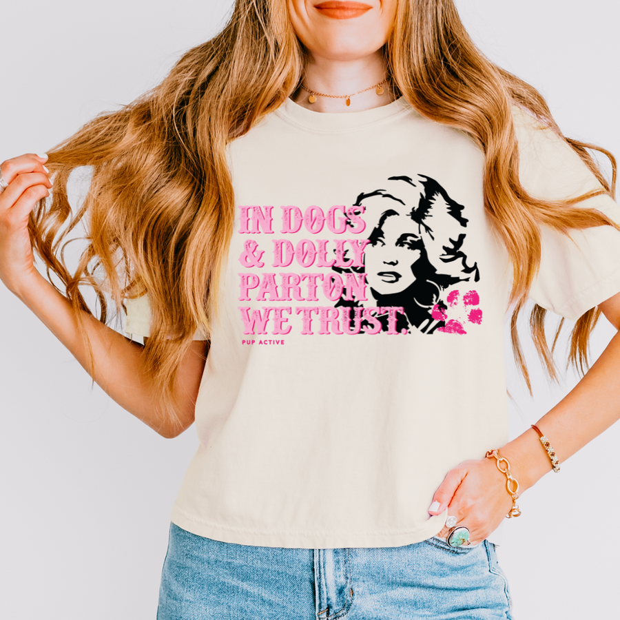 Dogs & Dolly We Trust - Boxy Crop Tee